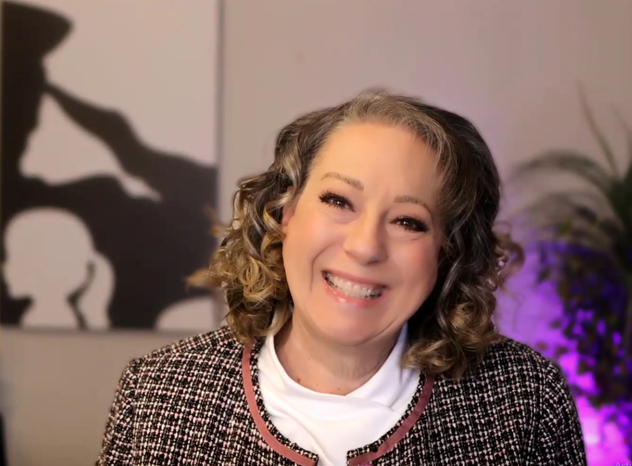 645585929_10161901360807513_7887669743082301414_n Contact Lauren Schieffer